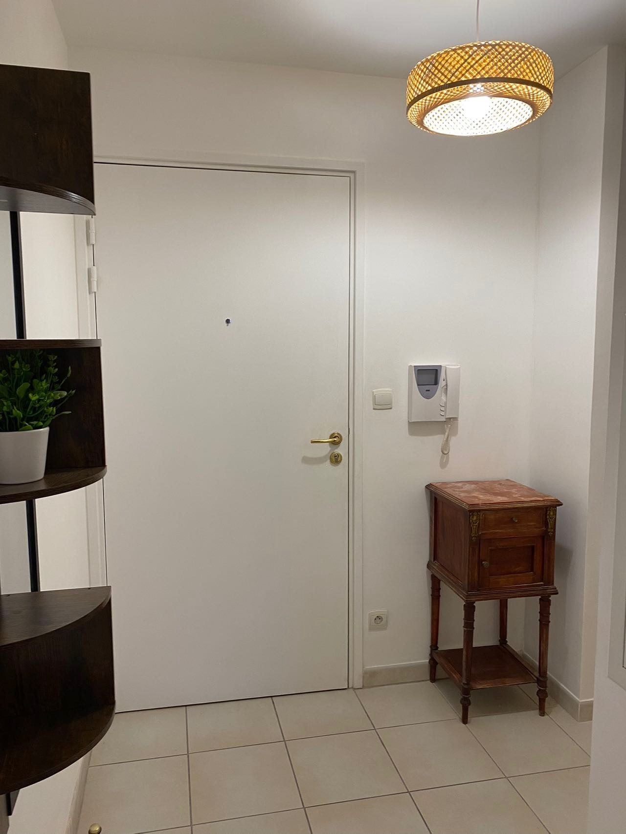 Grand T1 de 28 m2 entièrement équipé aux Chartreux — photo 94