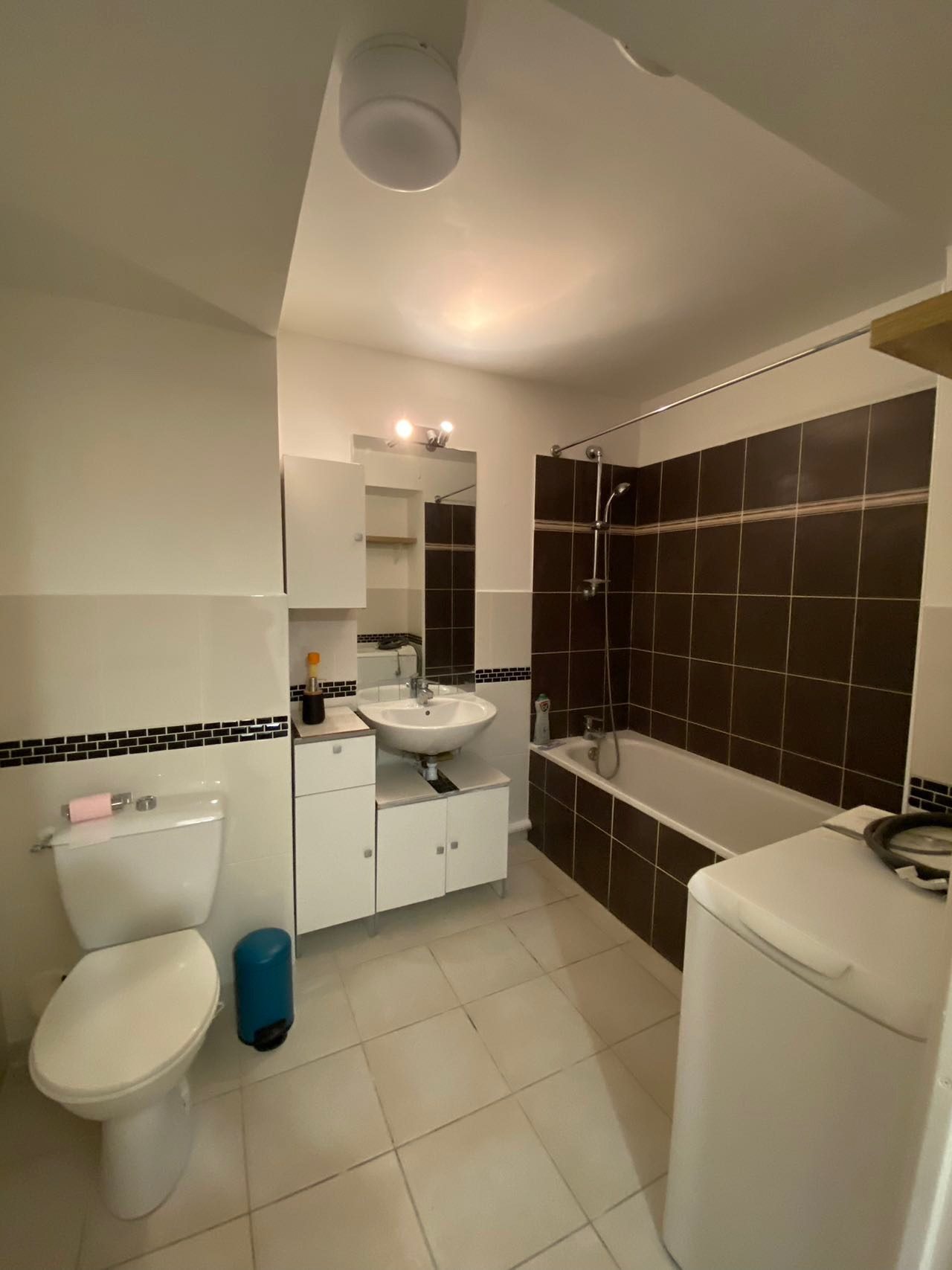 Grand T1 de 28 m2 entièrement équipé aux Chartreux — photo 97