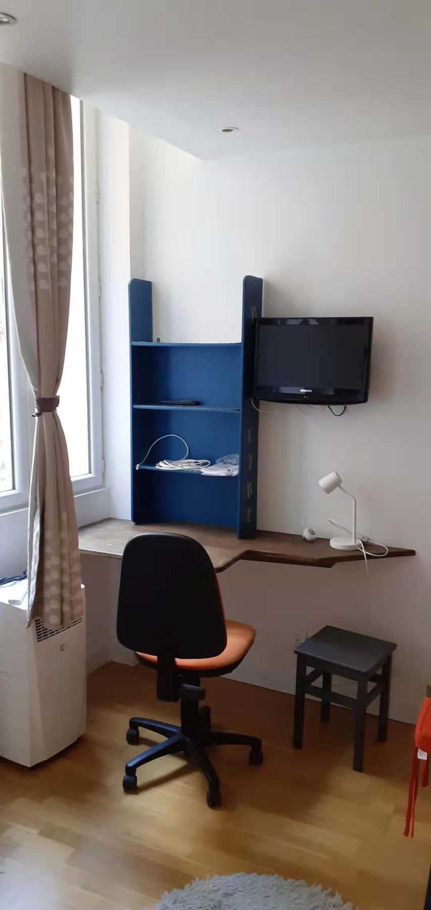Studio a cote du lycee Thiers + internet + Clim (Côté cour et avec deux fenêtres) — photo 7