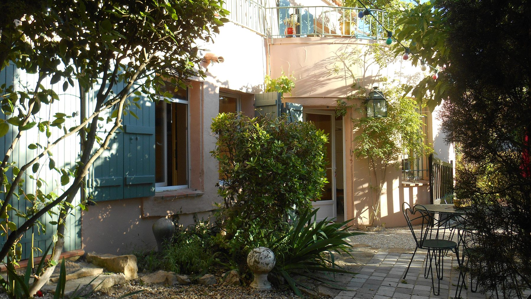 50 m2 a Ceyreste + 550 m2 de jardin avec piscine — photo 32