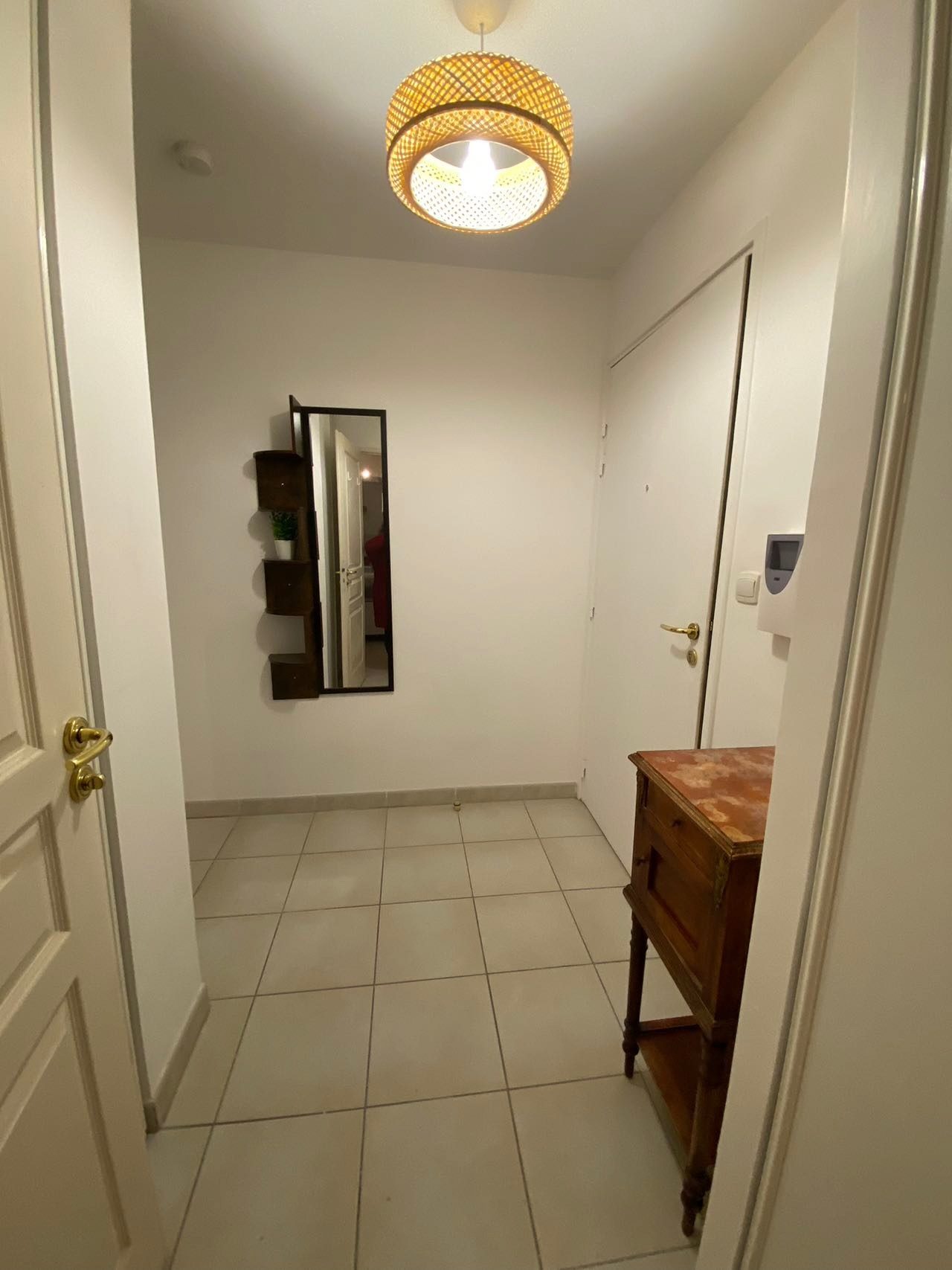 Grand T1 de 28 m2 entièrement équipé aux Chartreux — photo 98