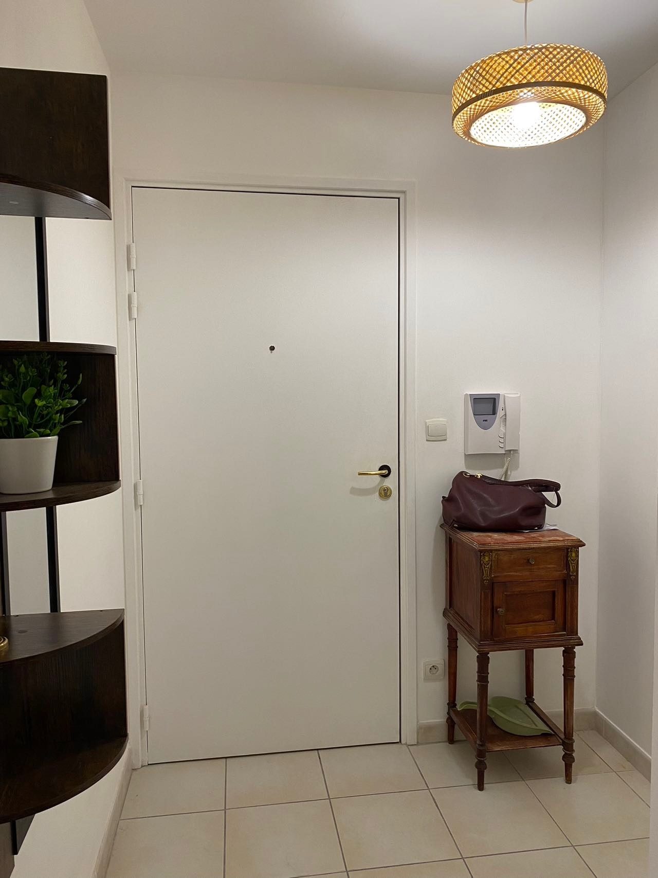 Grand T1 de 28 m2 entièrement équipé aux Chartreux — photo 45