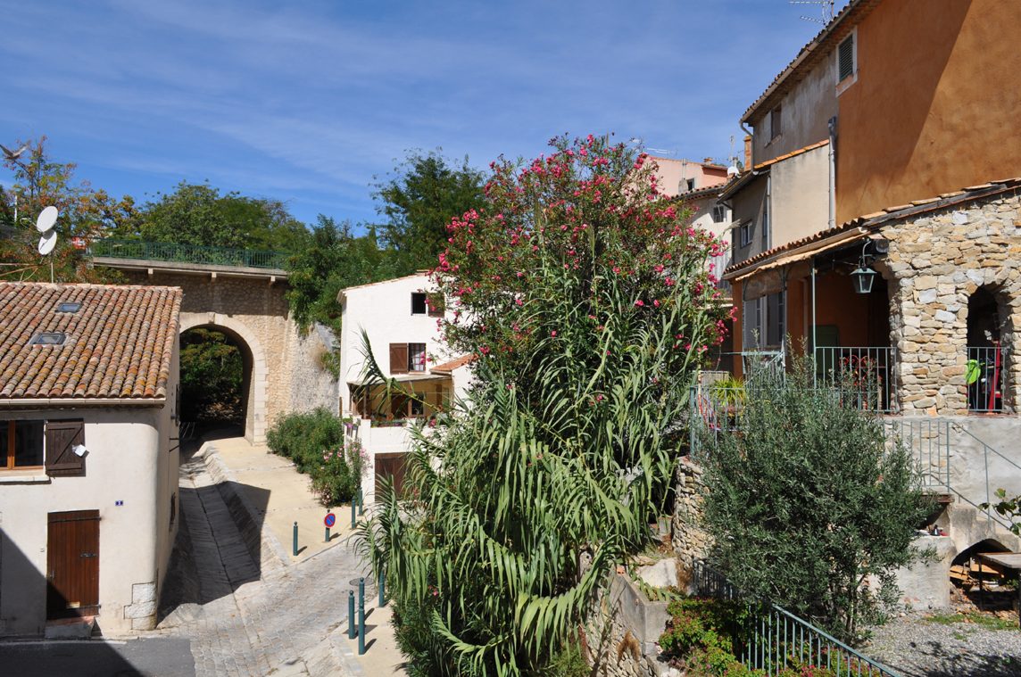 50 m2 a Ceyreste + 550 m2 de jardin avec piscine — photo 25