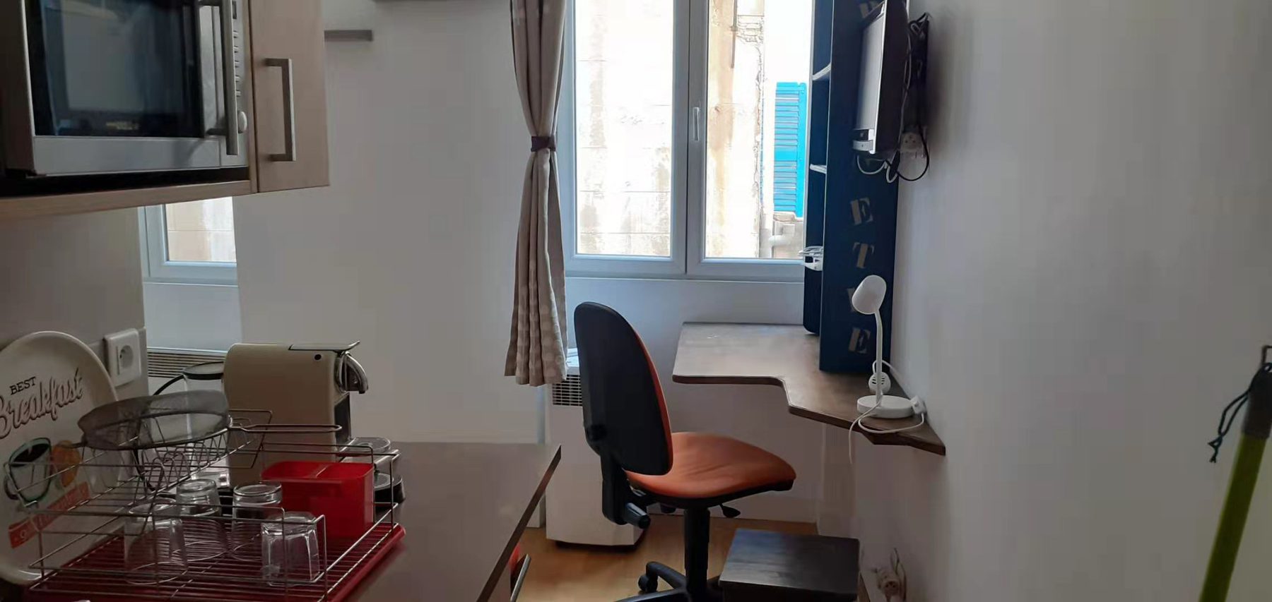 Studio a cote du lycee Thiers + internet + Clim (Côté cour et avec deux fenêtres) — photo 5