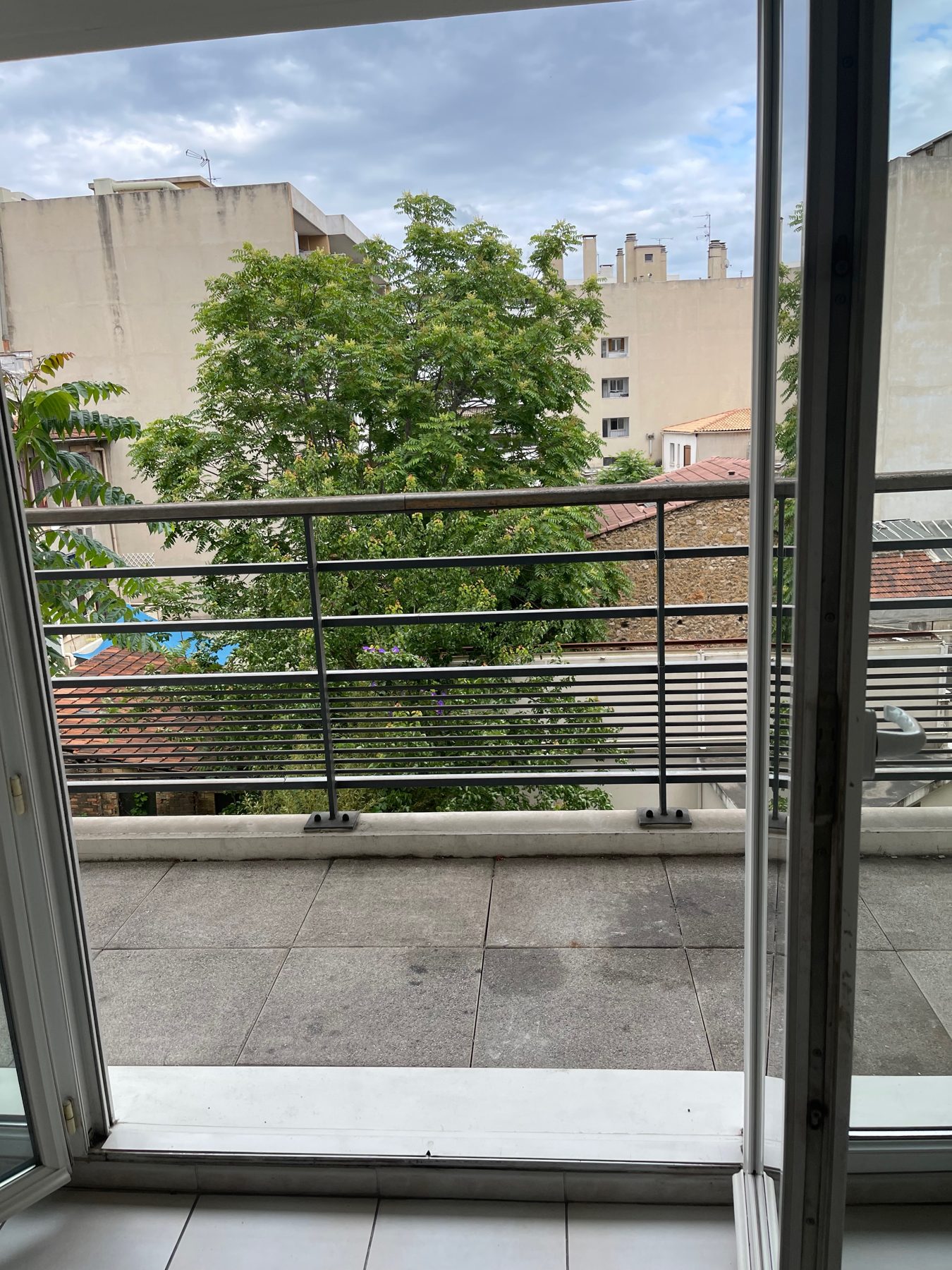 Grand T1 de 28 m2 entièrement équipé aux Chartreux — photo 110