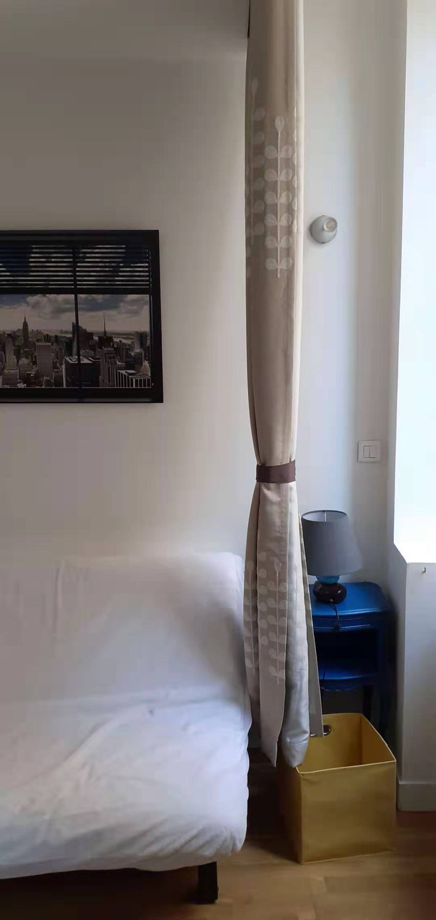 Studio a cote du lycee Thiers + internet + Clim (Côté cour et avec deux fenêtres)