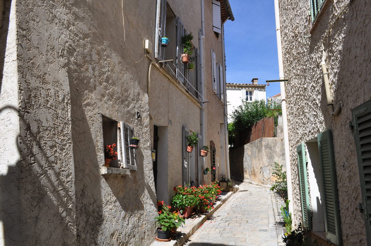 50 m2 a Ceyreste + 550 m2 de jardin avec piscine — photo 29