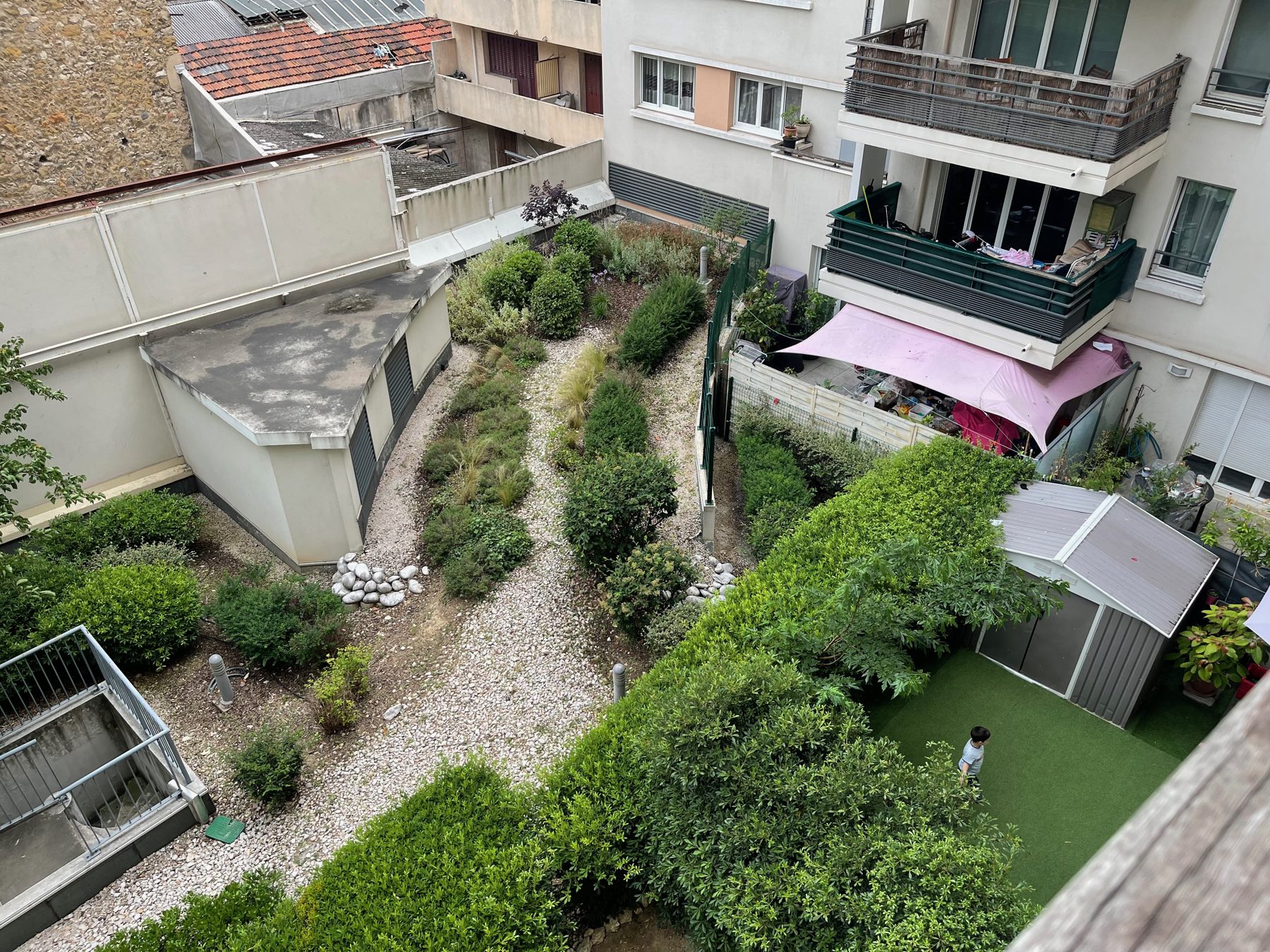 Grand T1 de 28 m2 entièrement équipé aux Chartreux — photo 105