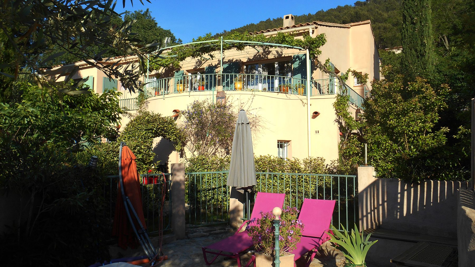 50 m2 a Ceyreste + 550 m2 de jardin avec piscine — photo 31