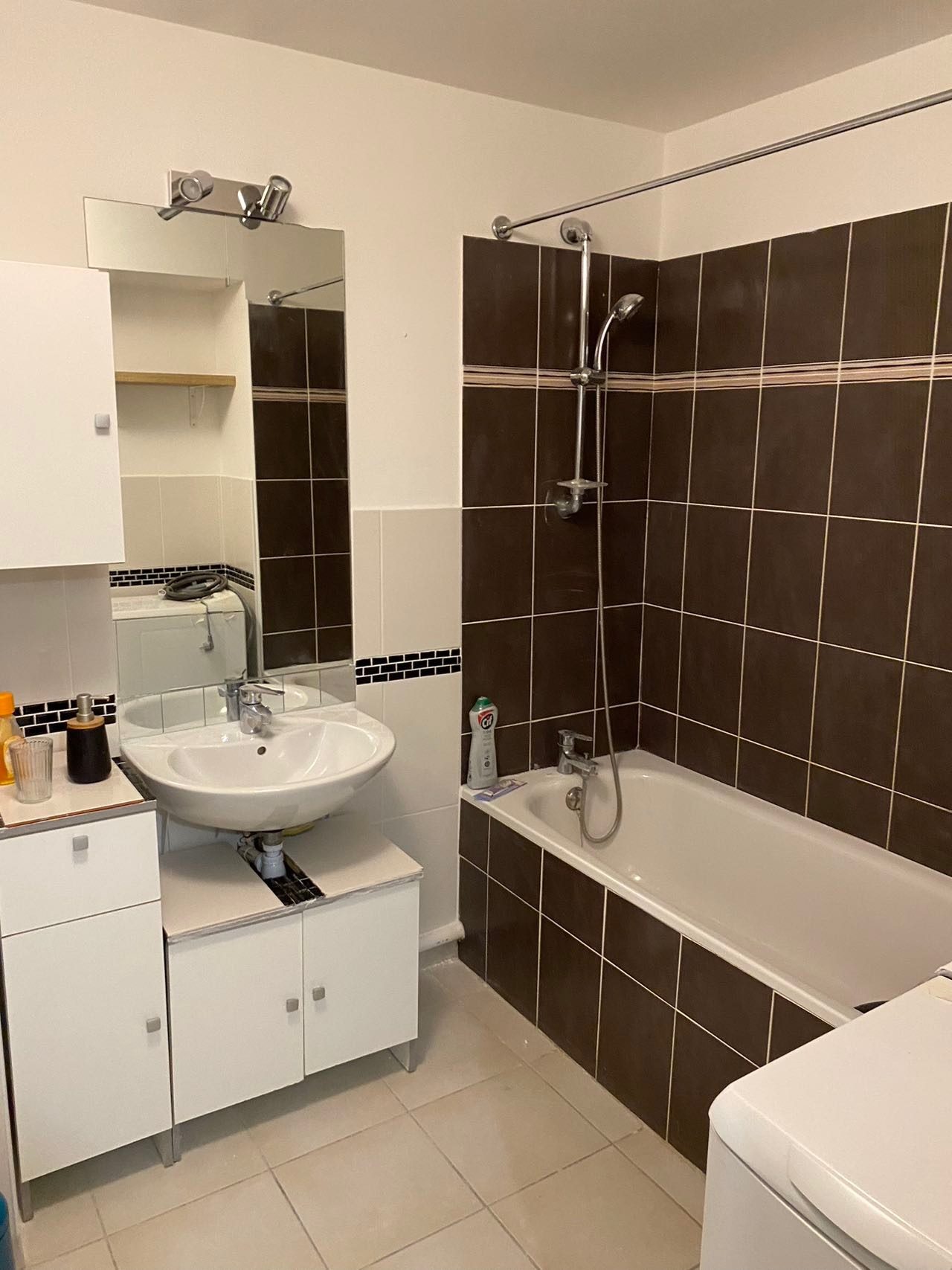 Grand T1 de 28 m2 entièrement équipé aux Chartreux — photo 50