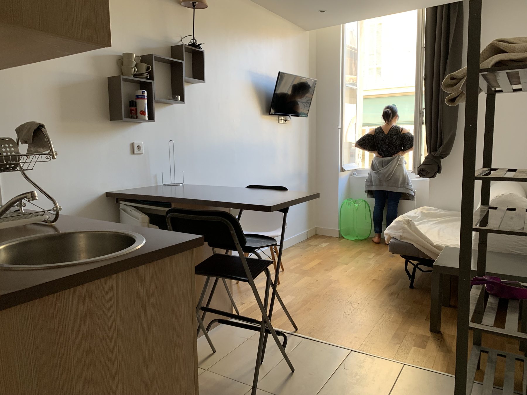 Studio lycee Thiers cote Place 2eme etage — photo 42
