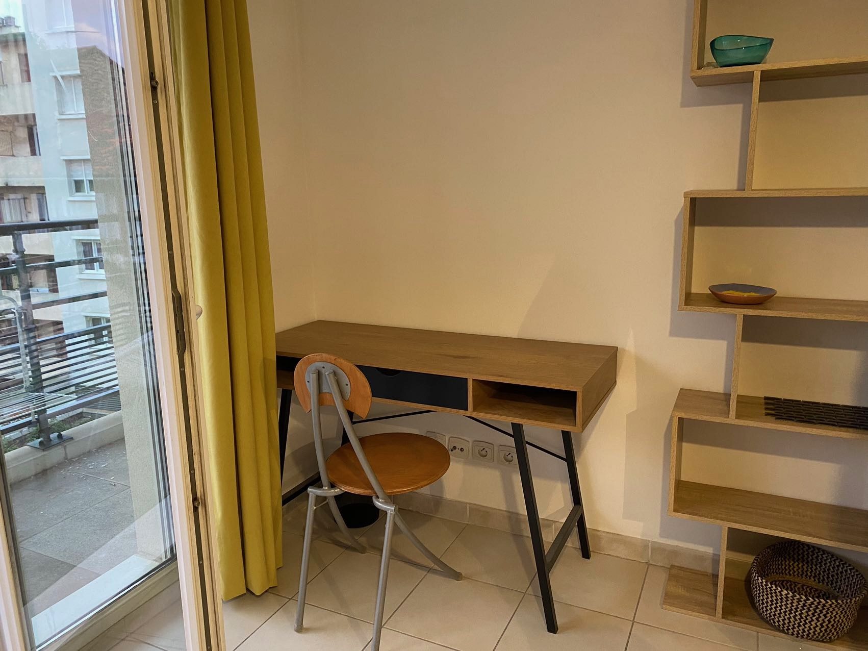 Grand T1 de 28 m2 entièrement équipé aux Chartreux — photo 76