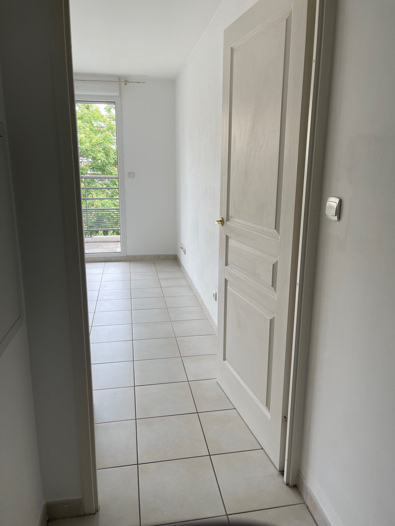 Grand T1 de 28 m2 entièrement équipé aux Chartreux — photo 136