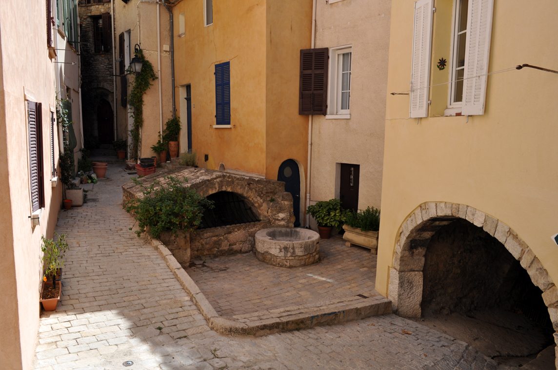50 m2 a Ceyreste + 550 m2 de jardin avec piscine — photo 21