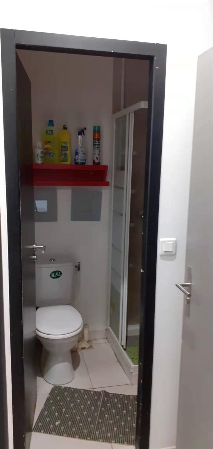 Studio a cote du lycee Thiers + internet + Clim (Côté cour et avec deux fenêtres) — photo 17