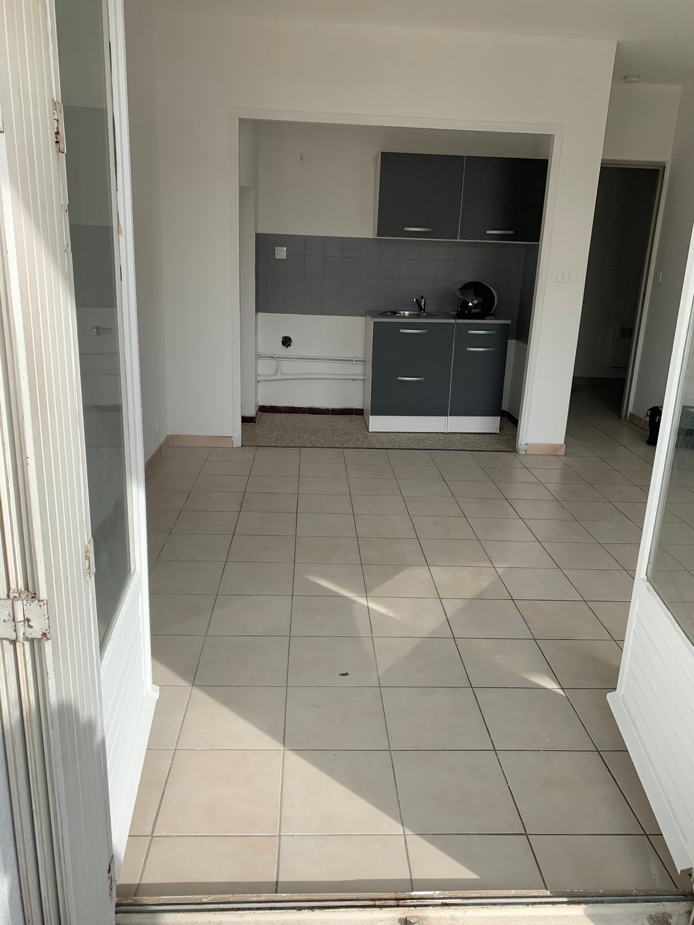 Grand T1 de 28 m2 entièrement équipé aux Chartreux — photo 126