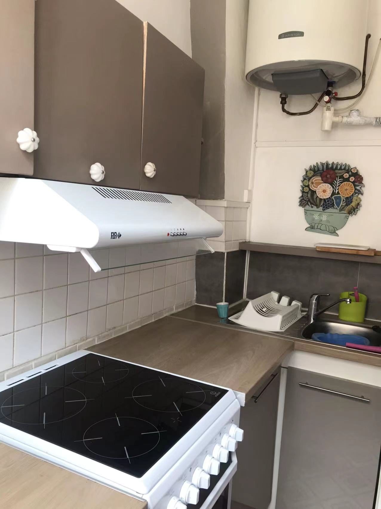 30 m2 Rue Cavaignac cote Caserne — photo 1