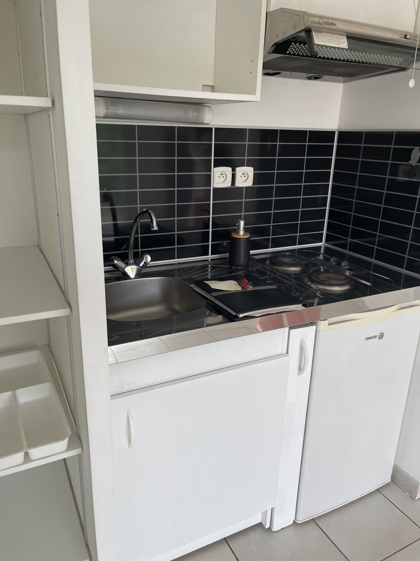 Grand T1 de 28 m2 entièrement équipé aux Chartreux — photo 121