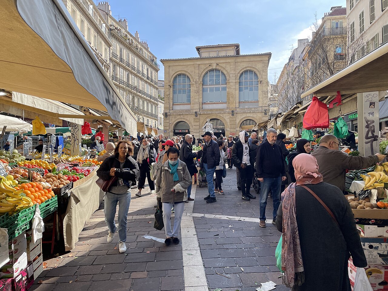 Vivre aux Capucins et à Noailles — photo du quartier 1